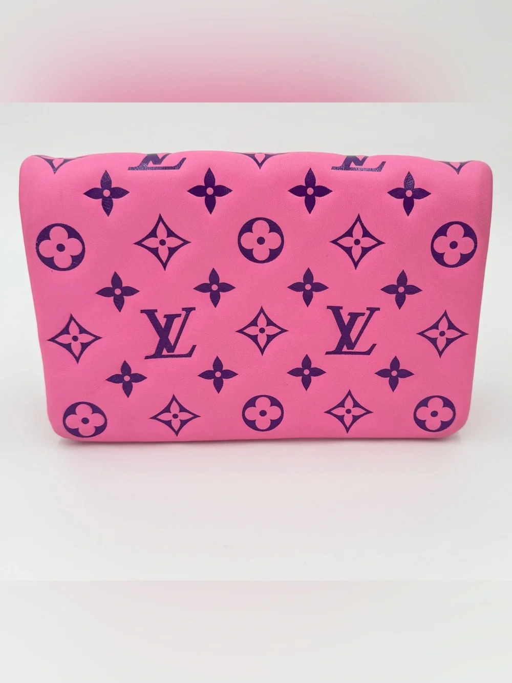 LV Coussin BB Stunning FULL SET w/Box, Dust Bag, and Entrupy COA!💖 Exclnt Condt! - Picture 4 of 15